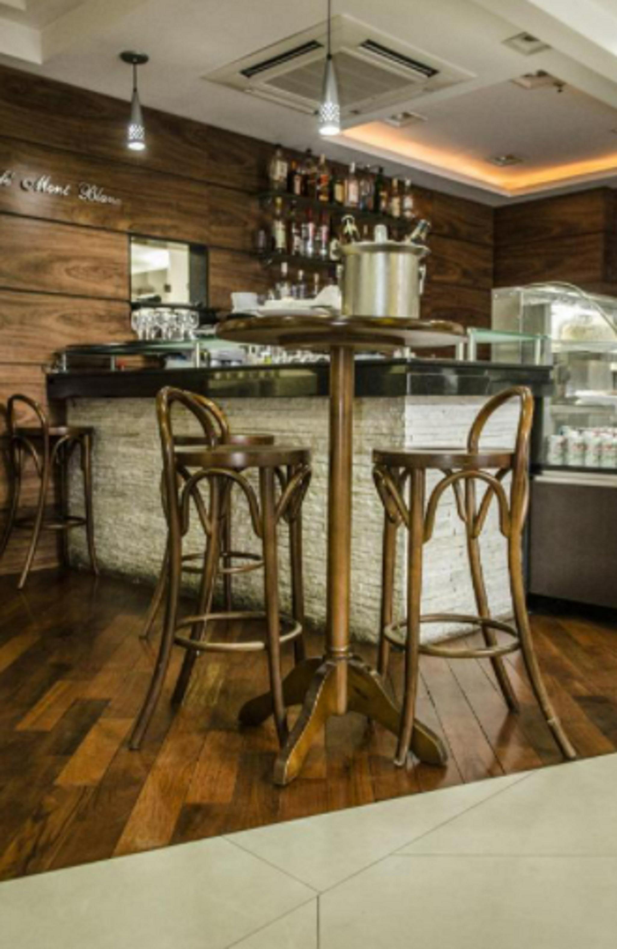 Mont Blanc Apart Hotel - Дуки-ди-Кашиас Экстерьер фото