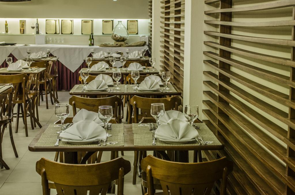 Mont Blanc Apart Hotel - Дуки-ди-Кашиас Экстерьер фото